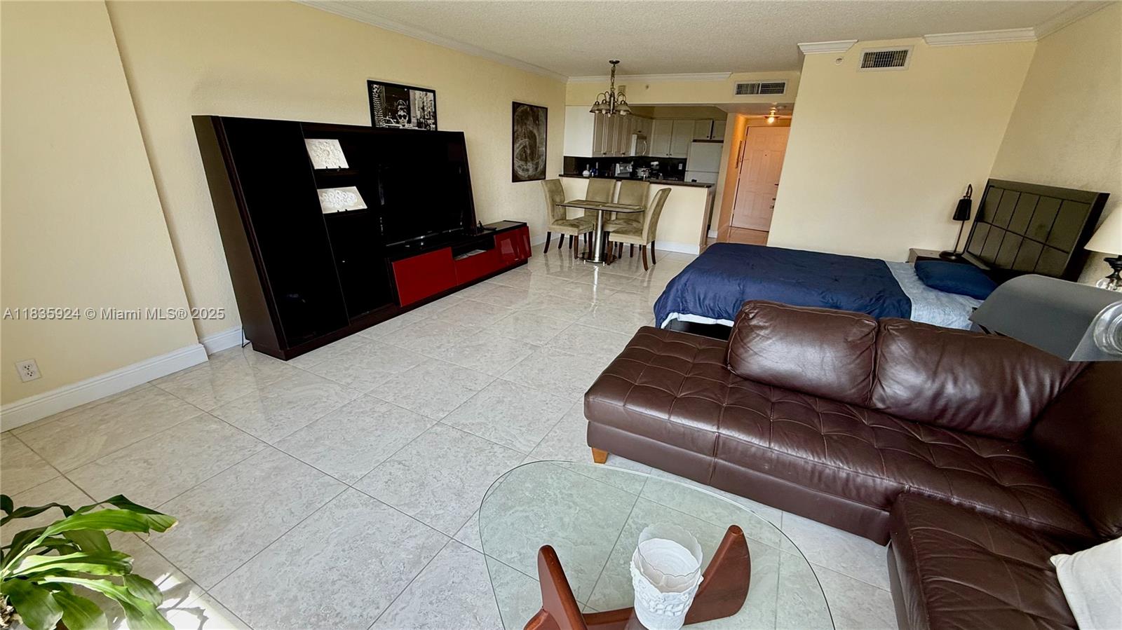 WAVE CONDO - Residential