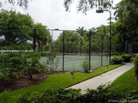 WINDWARD LAKES CONDO - Residential Lease