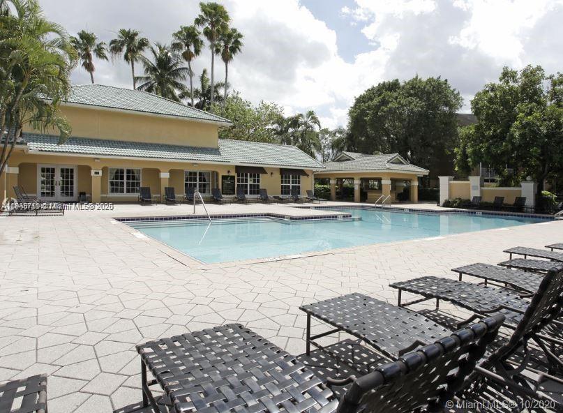 WINDWARD LAKES CONDO - Residential Lease