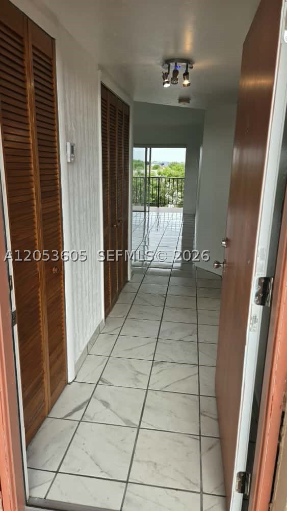 RAMBLEWOOD CONDO C - Residential