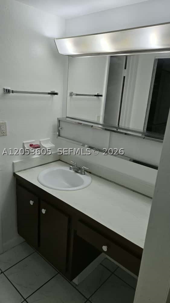 RAMBLEWOOD CONDO C - Residential