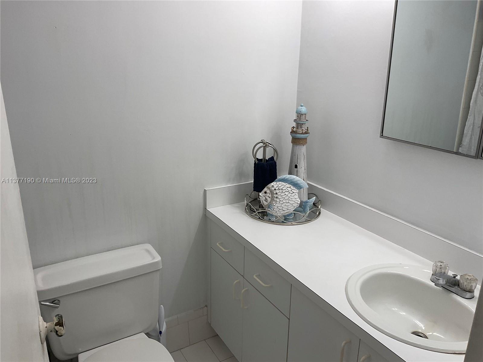 SEA AIR TOWERS CONDO - Residential