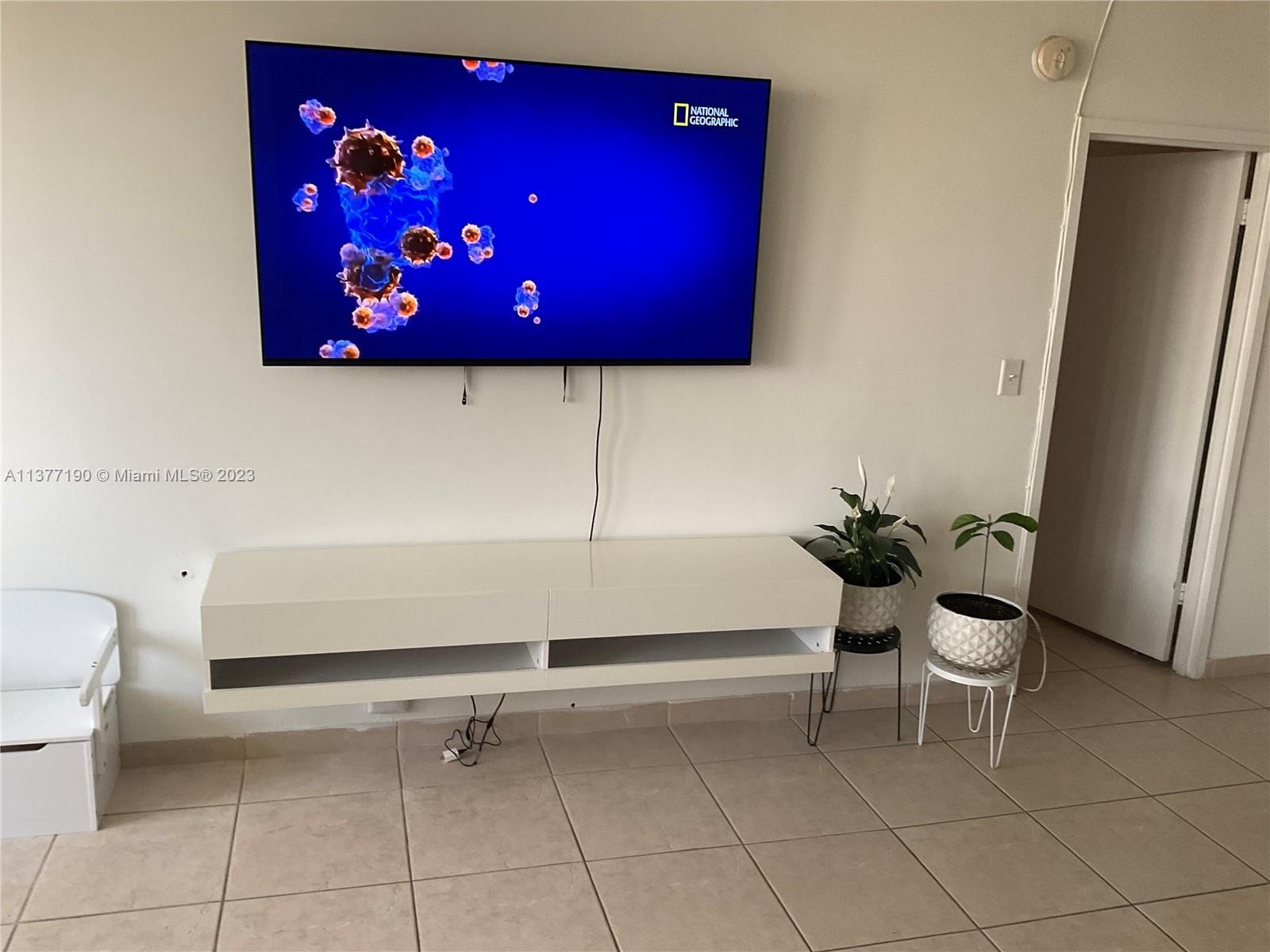 SEA AIR TOWERS CONDO - Residential