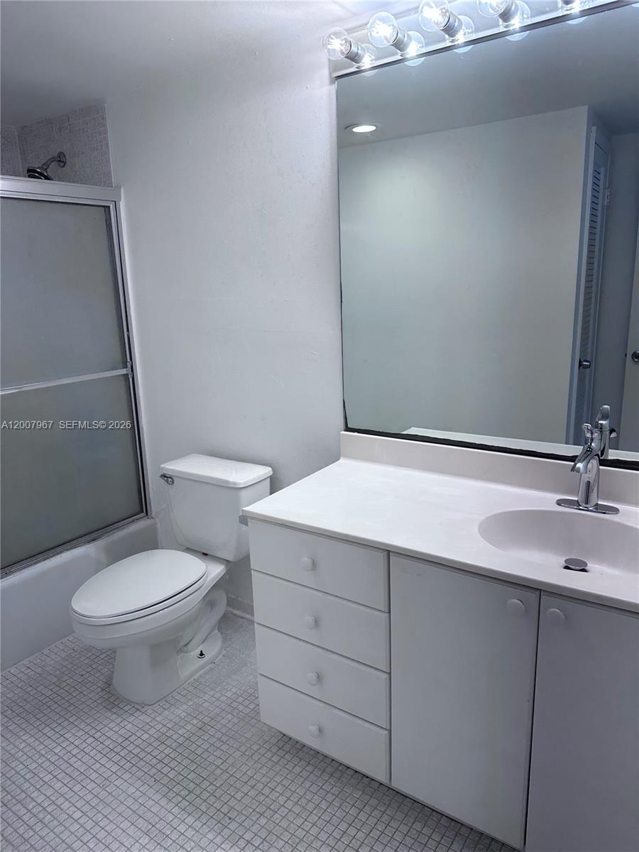 OCEANVIEW BUILDING B COND - Residential