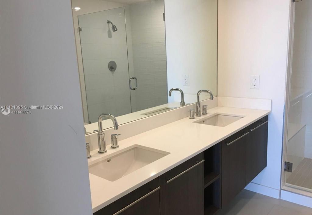MIDTOWN DORAL CONDO - Residential Lease