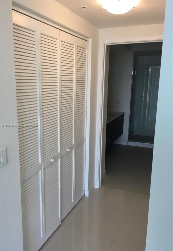 MIDTOWN DORAL CONDO - Residential Lease