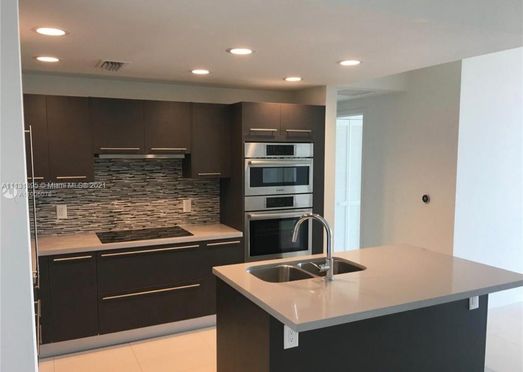 MIDTOWN DORAL CONDO - Residential Lease
