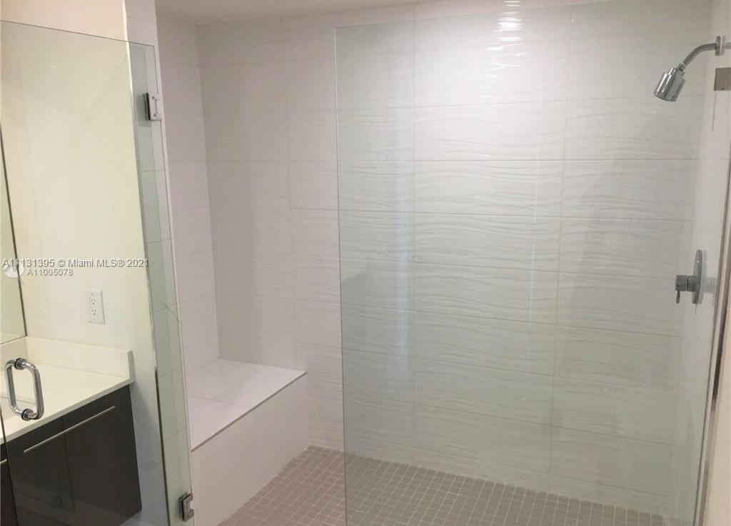MIDTOWN DORAL CONDO - Residential Lease