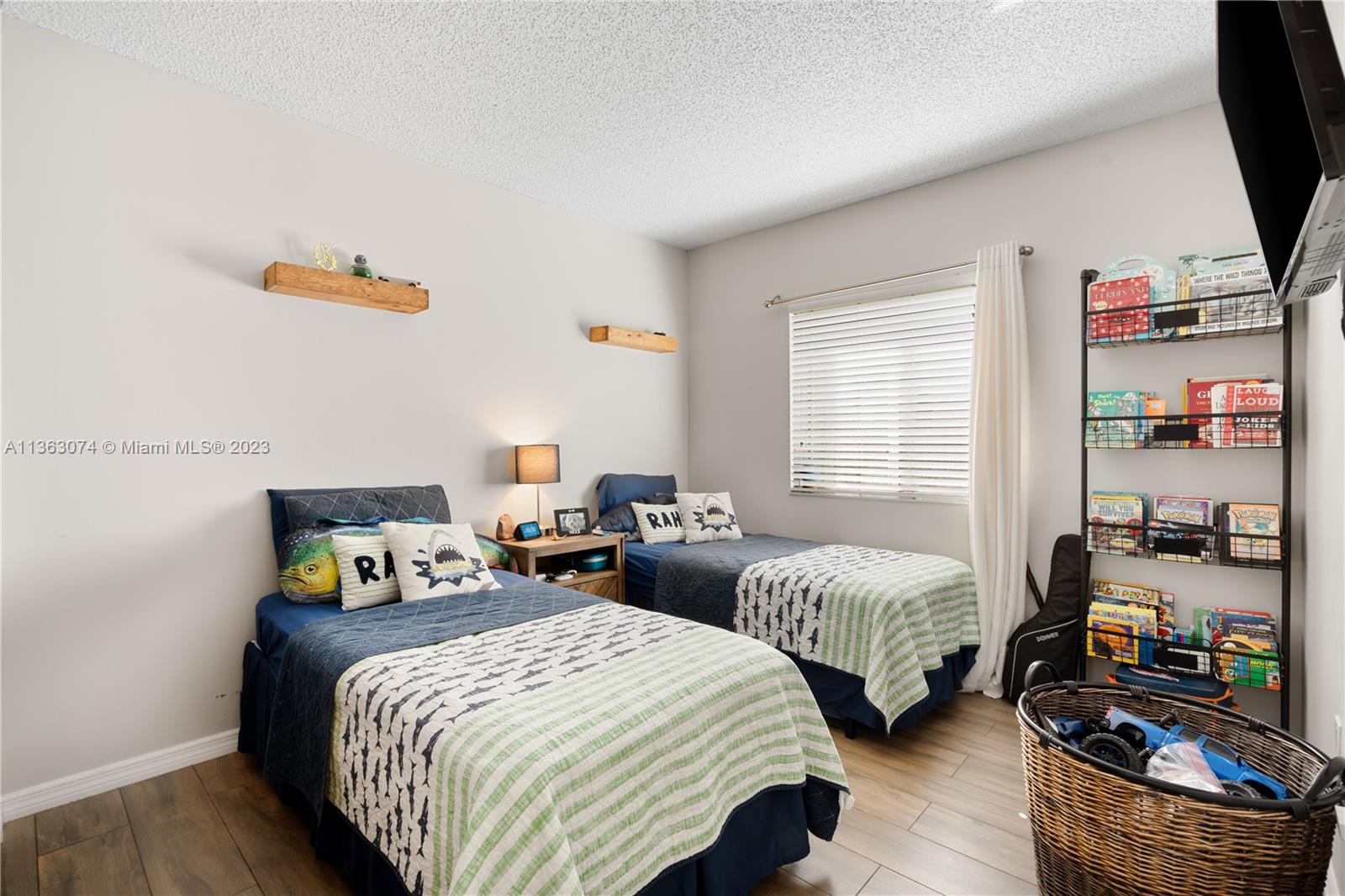 DUNWOODIE AT KEYS GATE - Residential