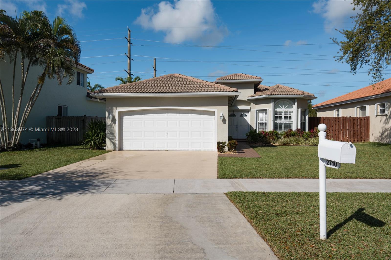 DUNWOODIE AT KEYS GATE - Residential