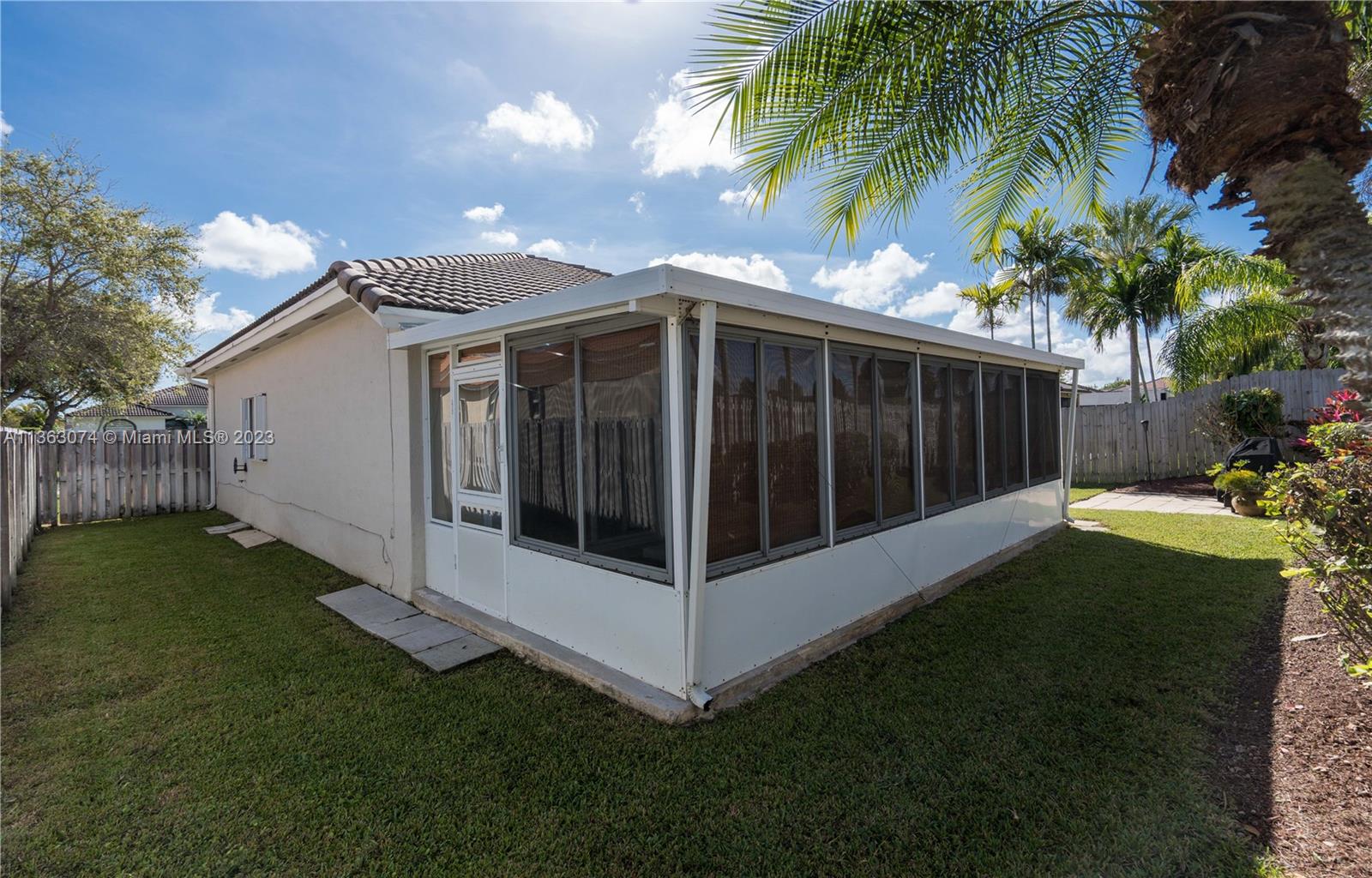 DUNWOODIE AT KEYS GATE - Residential