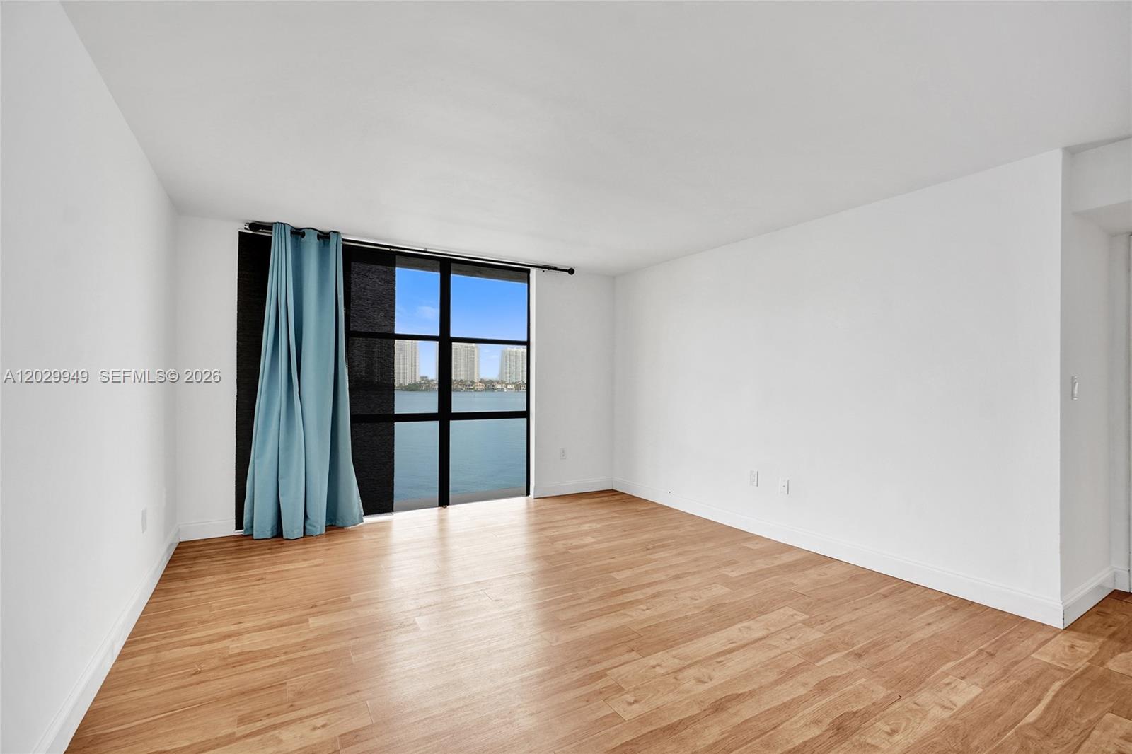 FAIRVIEW HOUSE CONDO - Residential