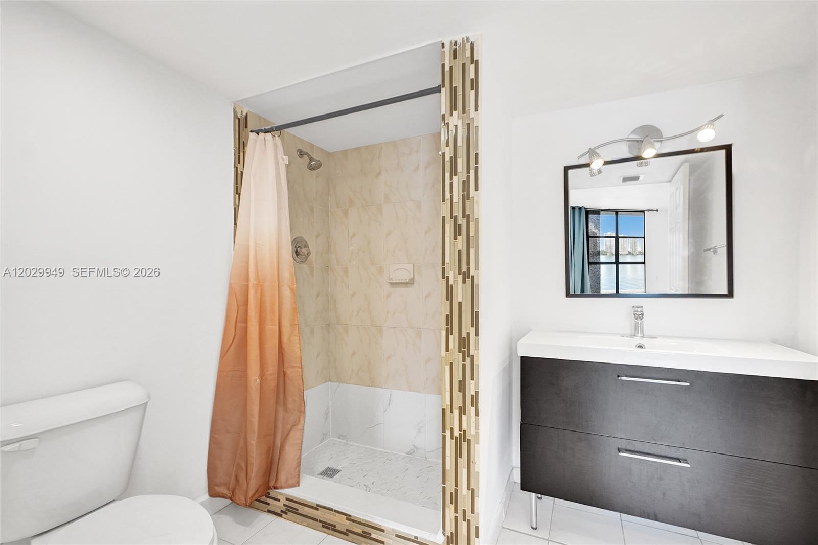 FAIRVIEW HOUSE CONDO - Residential