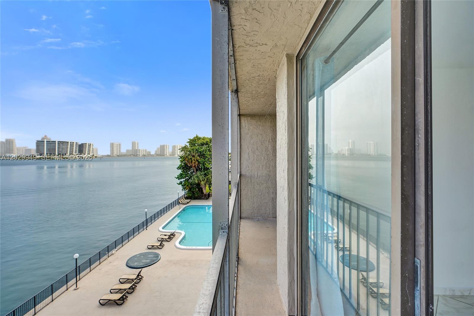 FAIRVIEW HOUSE CONDO - Residential