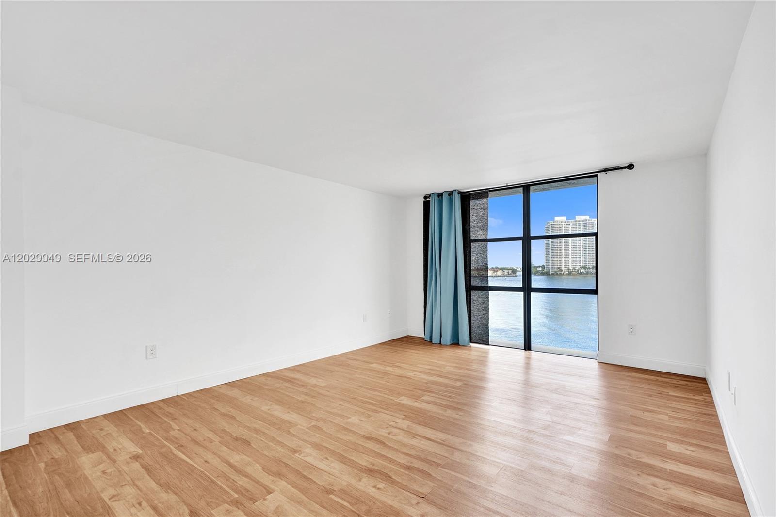 FAIRVIEW HOUSE CONDO - Residential