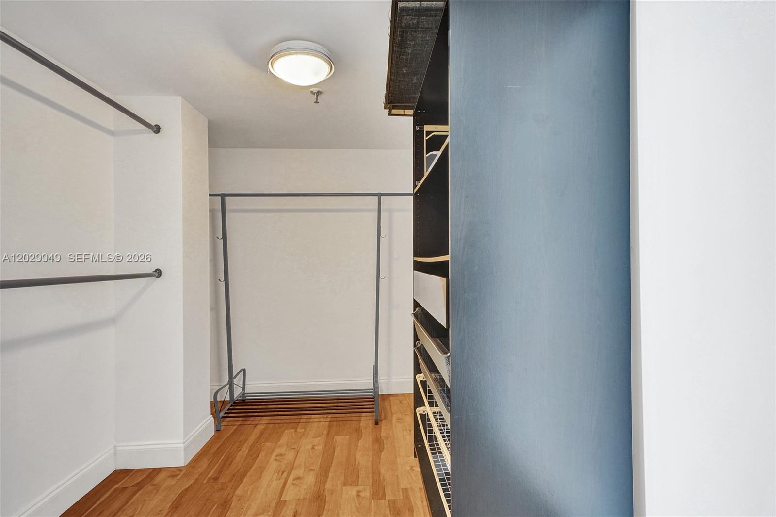 FAIRVIEW HOUSE CONDO - Residential