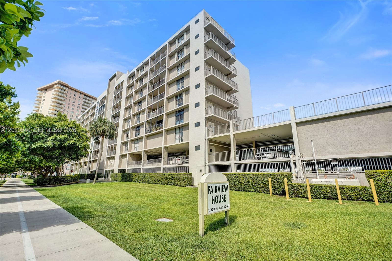 FAIRVIEW HOUSE CONDO - Residential