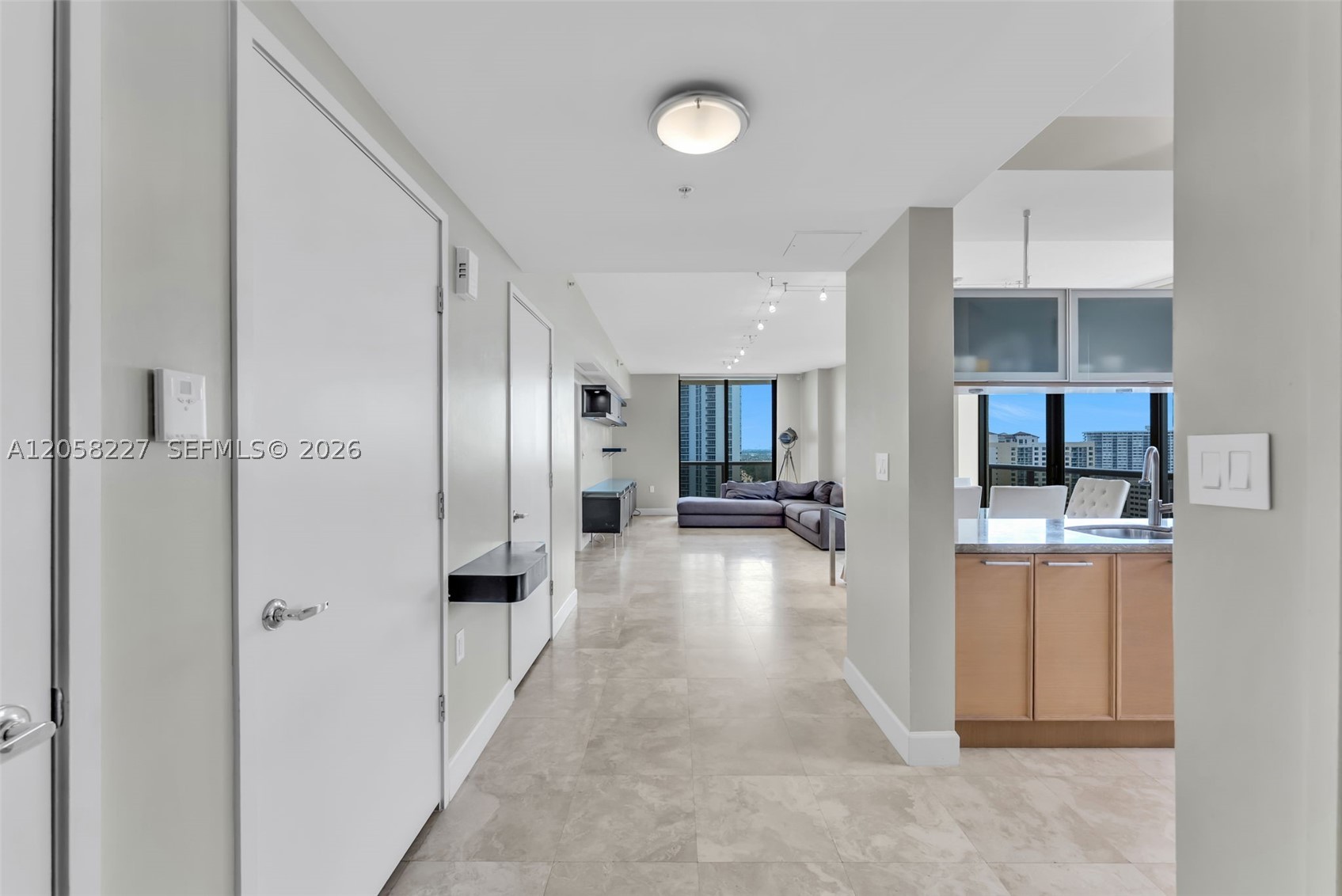 SAYAN CONDO - Residential