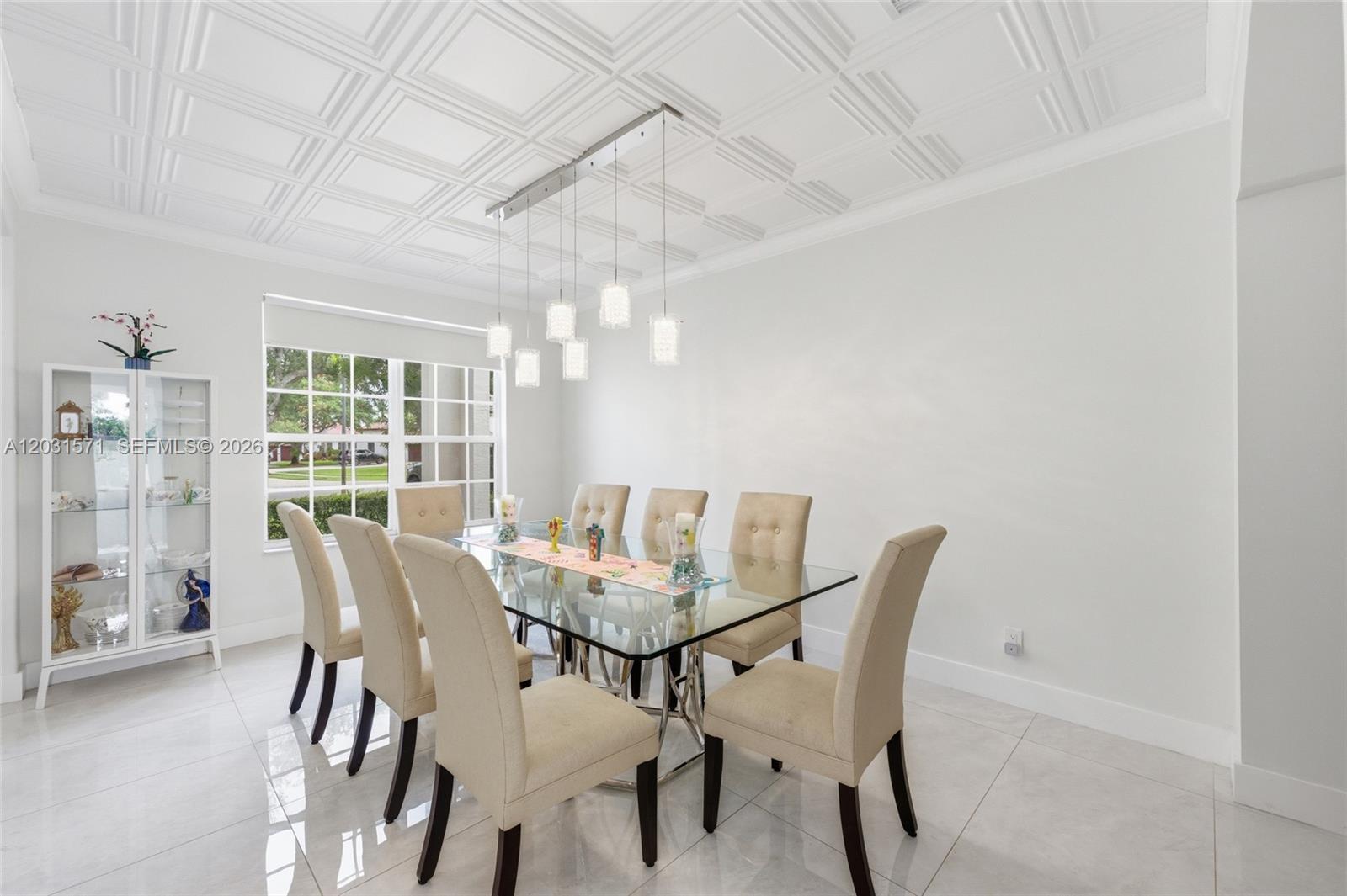 WINDSOR PALMS - Residential