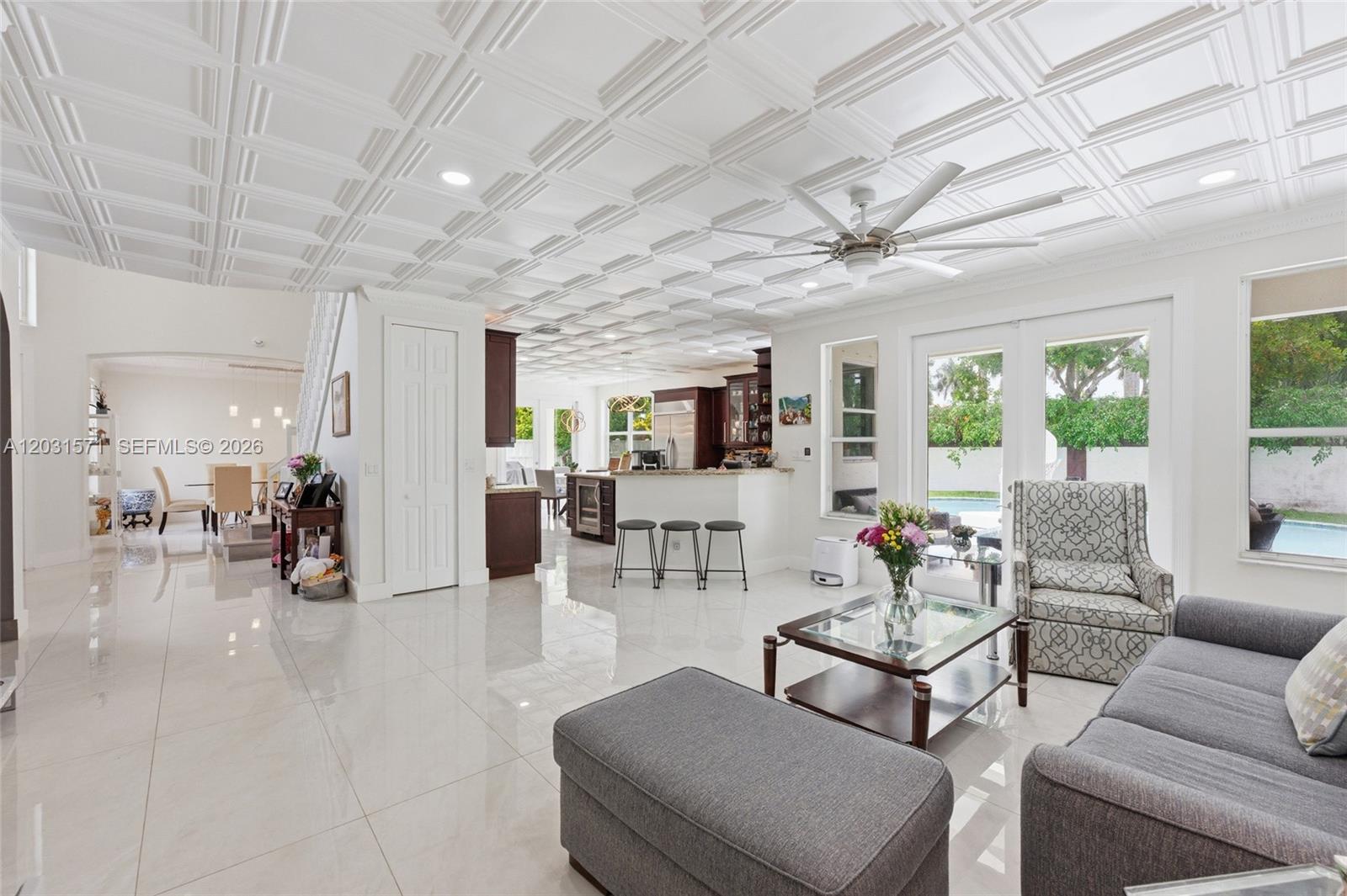 WINDSOR PALMS - Residential
