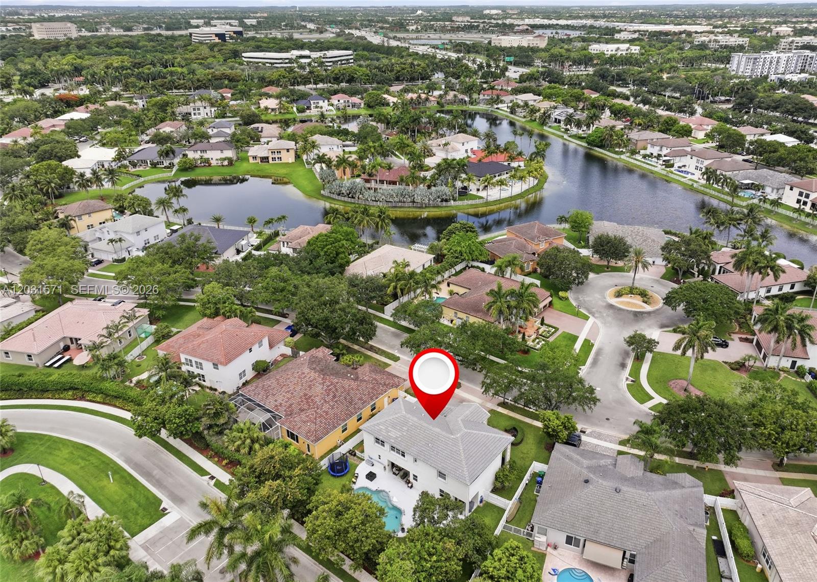 WINDSOR PALMS - Residential