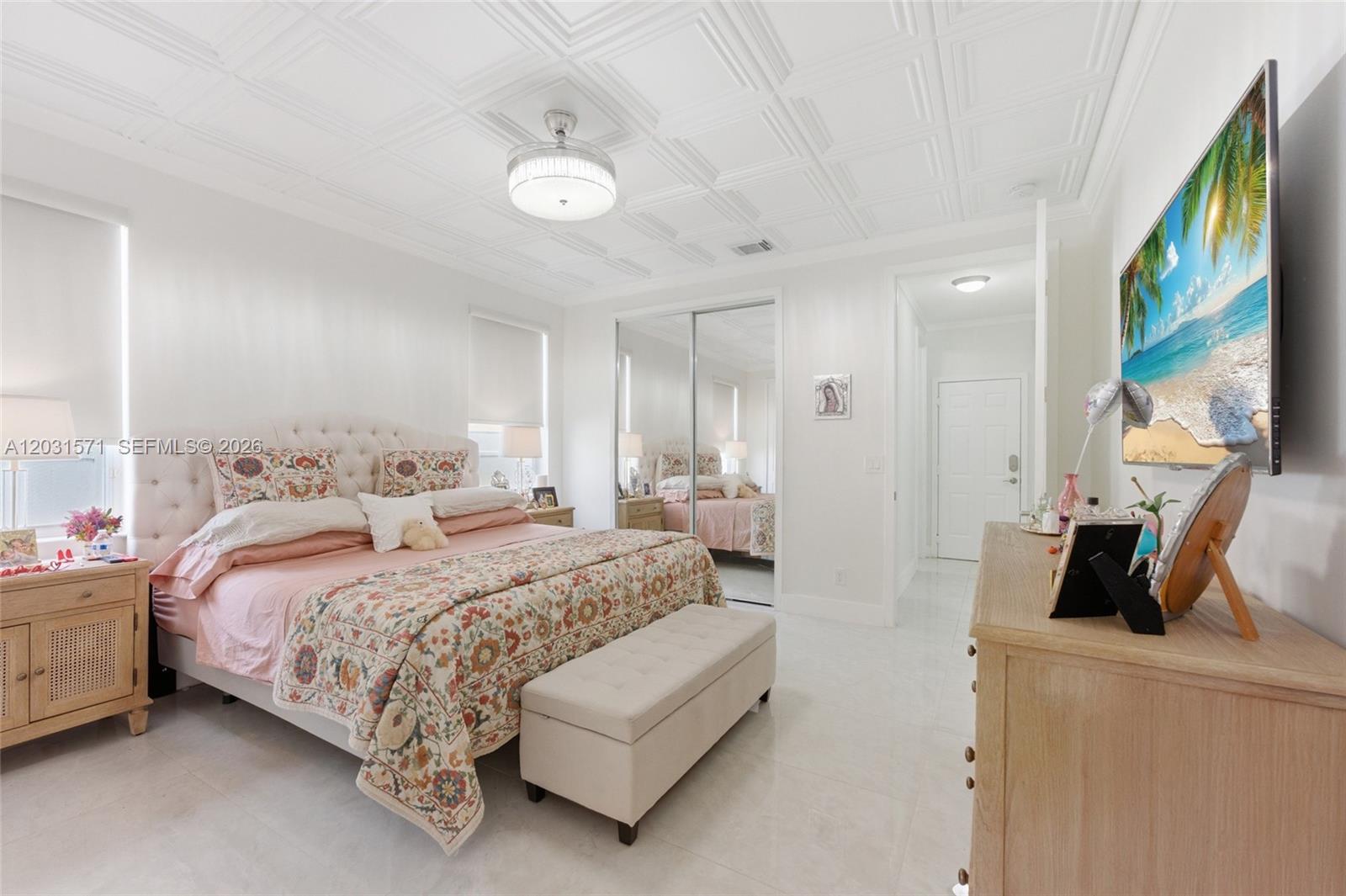WINDSOR PALMS - Residential