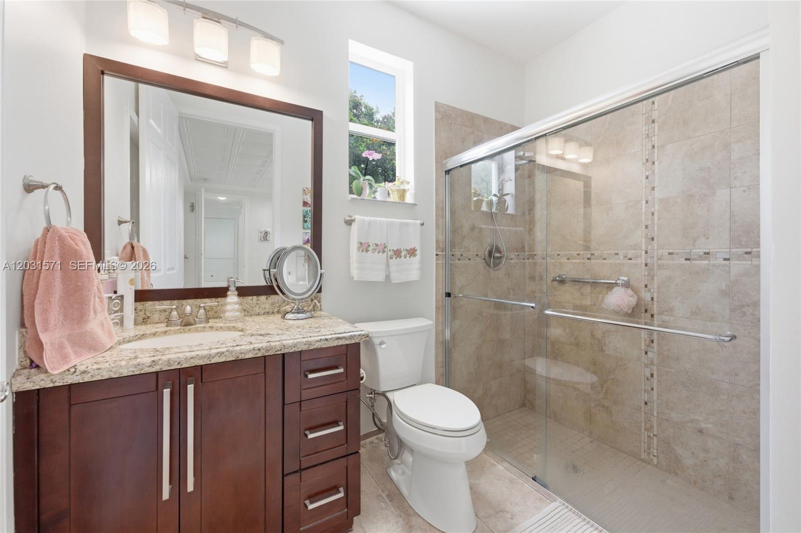 WINDSOR PALMS - Residential