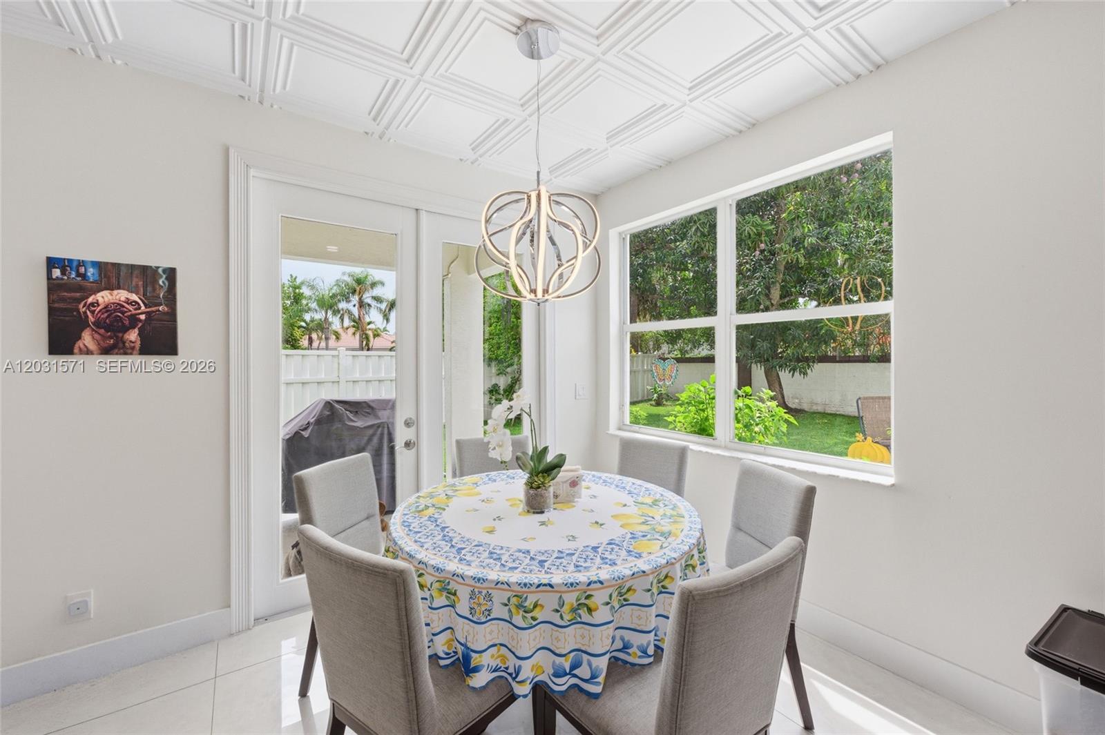 WINDSOR PALMS - Residential