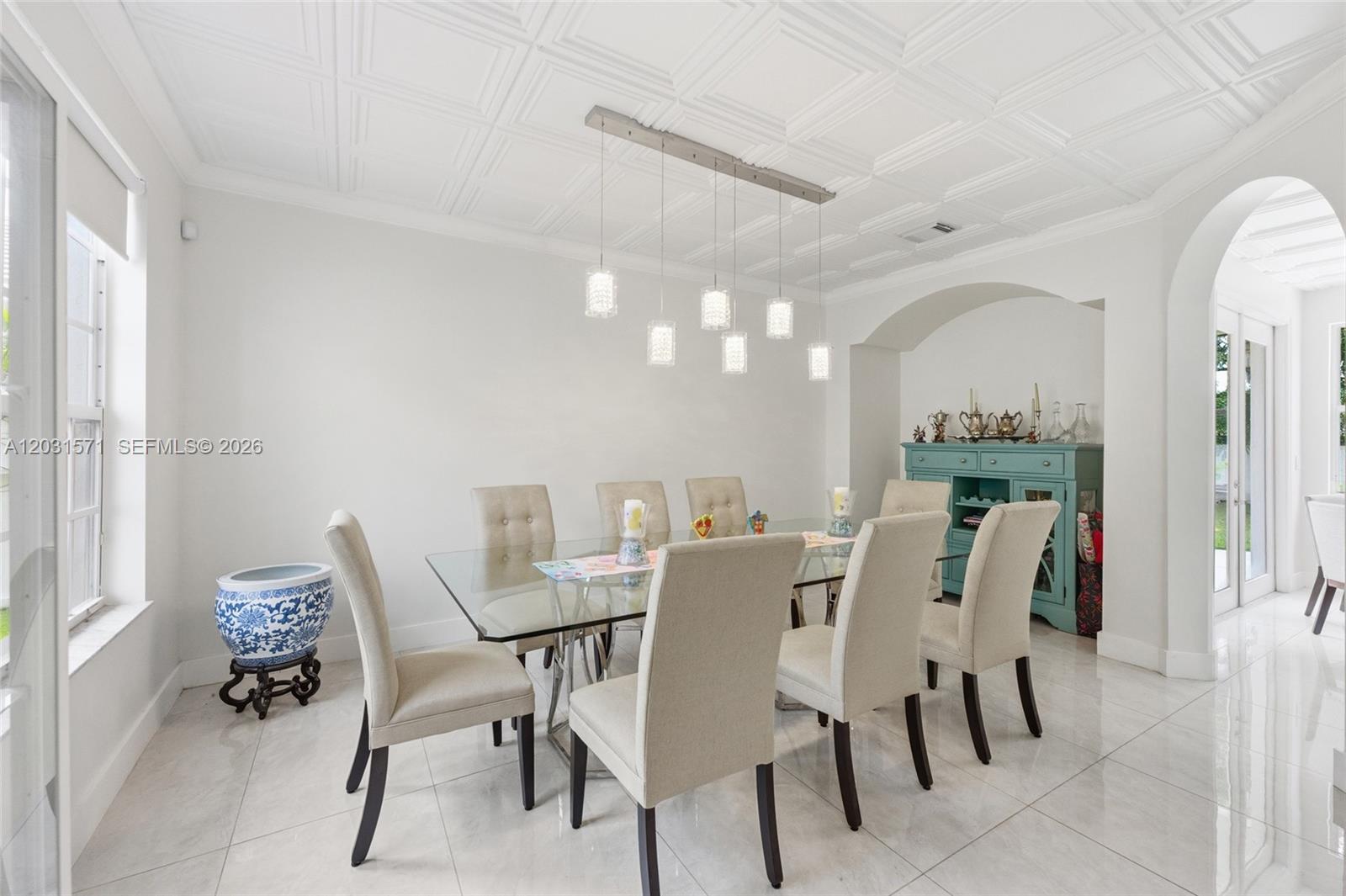 WINDSOR PALMS - Residential