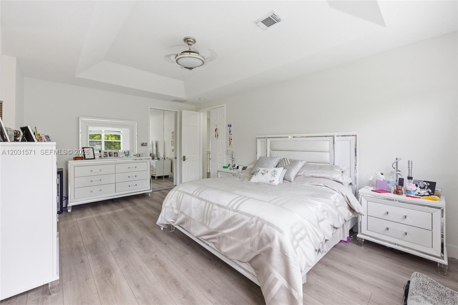 WINDSOR PALMS - Residential