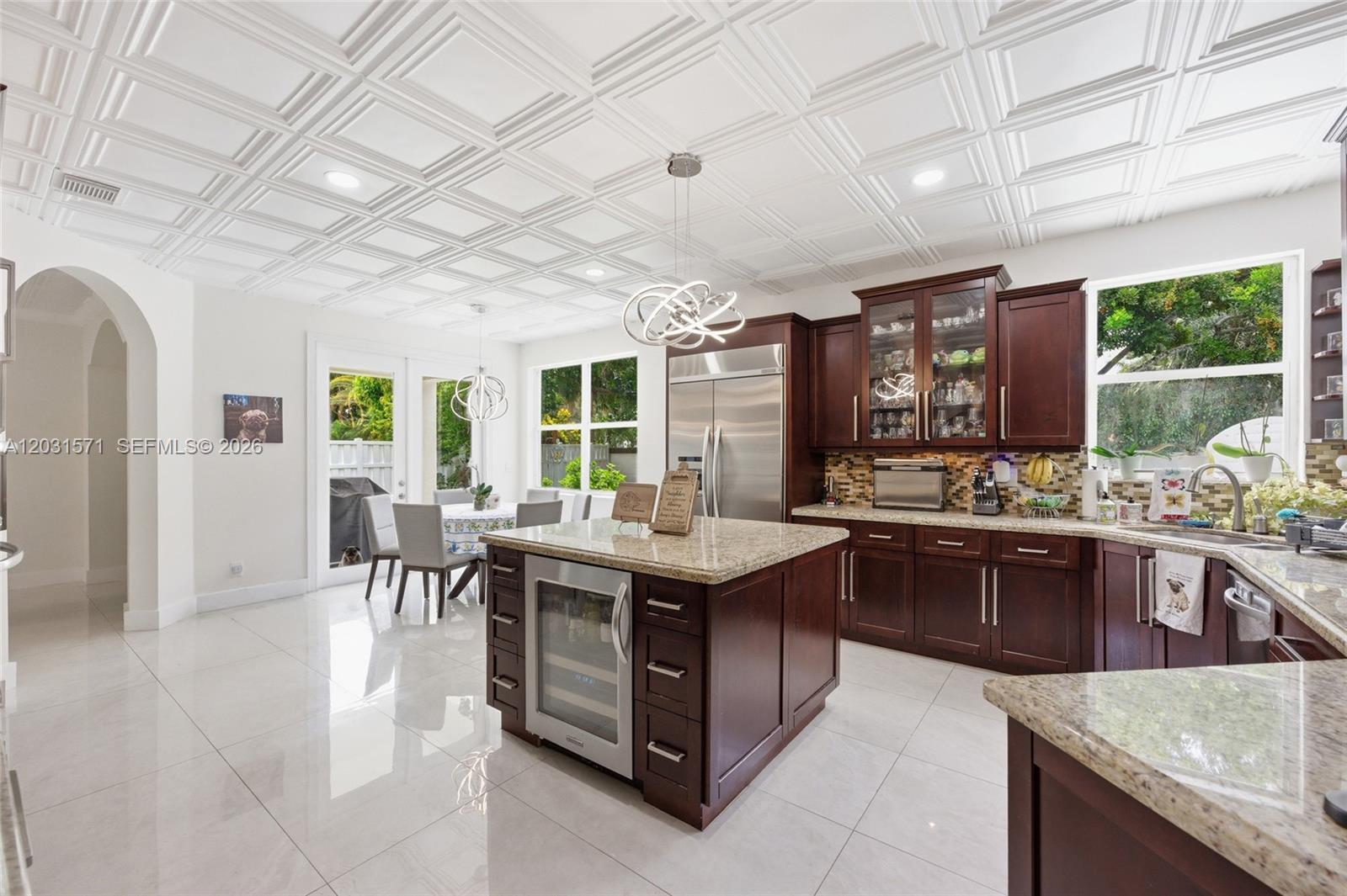 WINDSOR PALMS - Residential