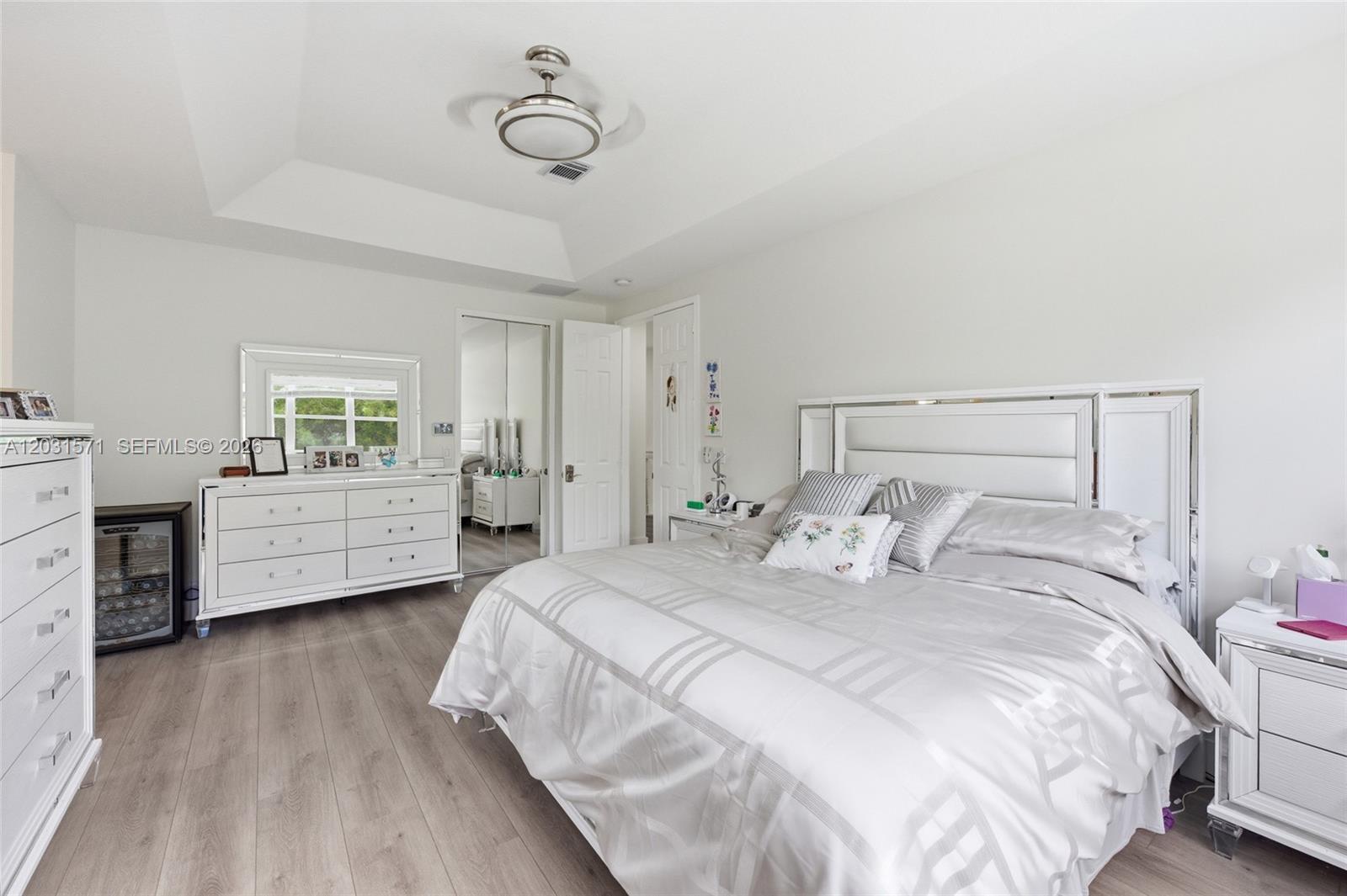 WINDSOR PALMS - Residential
