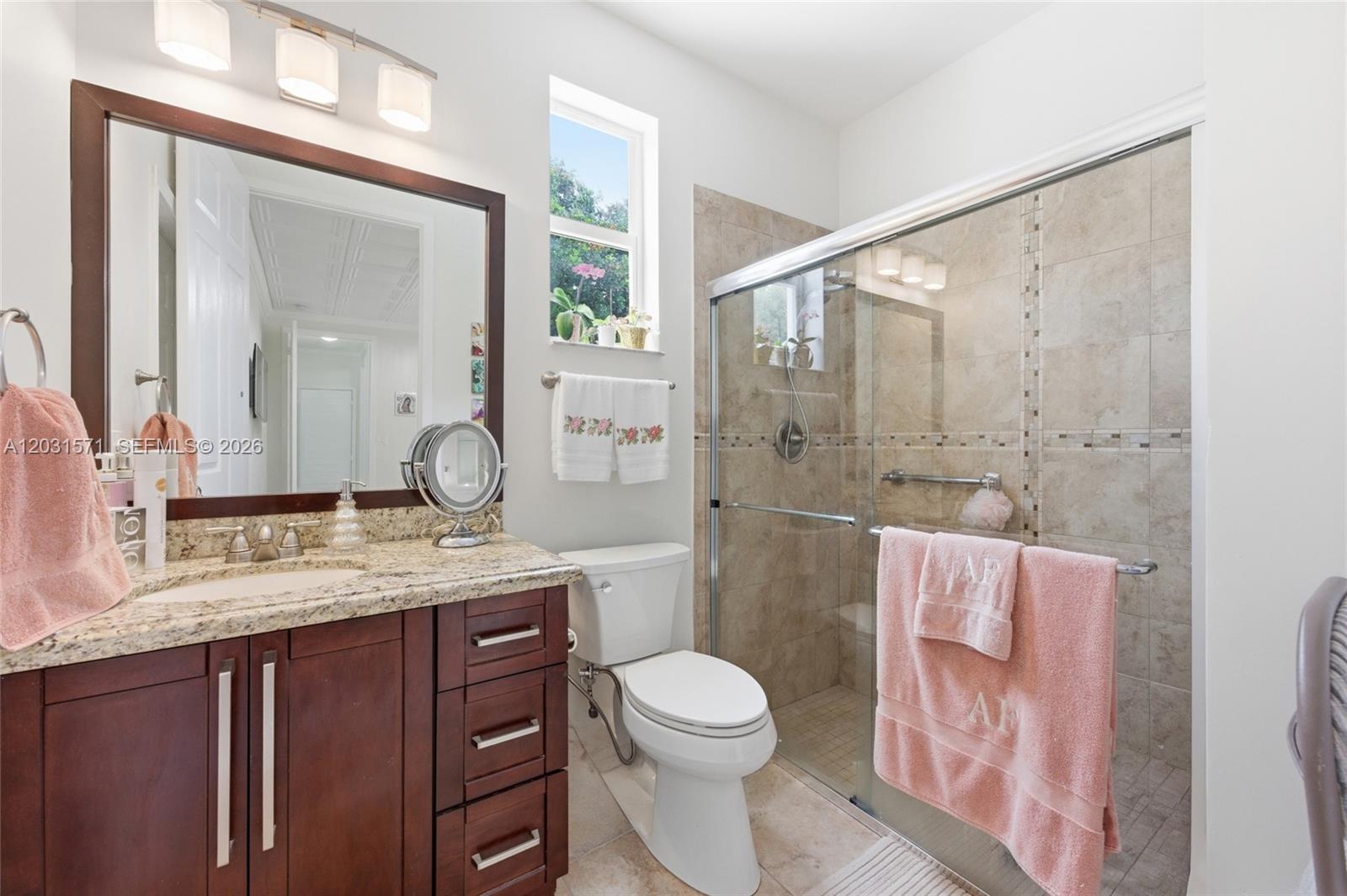WINDSOR PALMS - Residential
