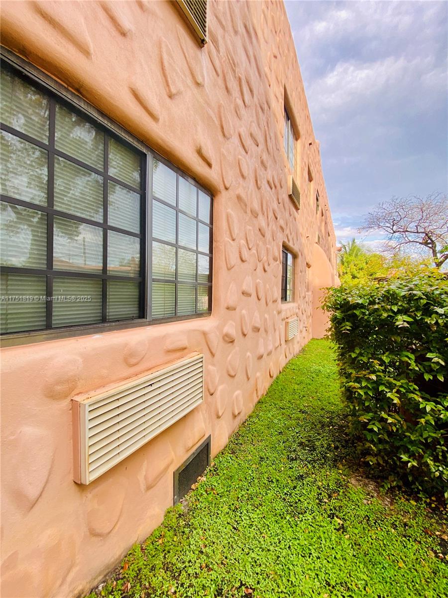 COUNTRY CLUB ESTATES SEC - Residential Income