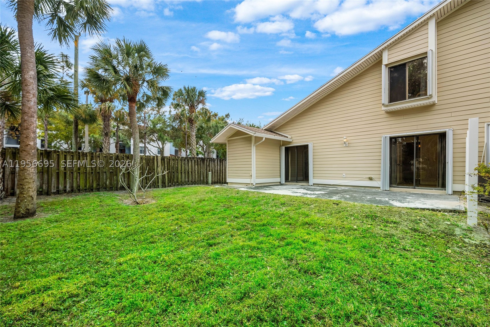 SUMMER WINDS OF JUPITER - Residential