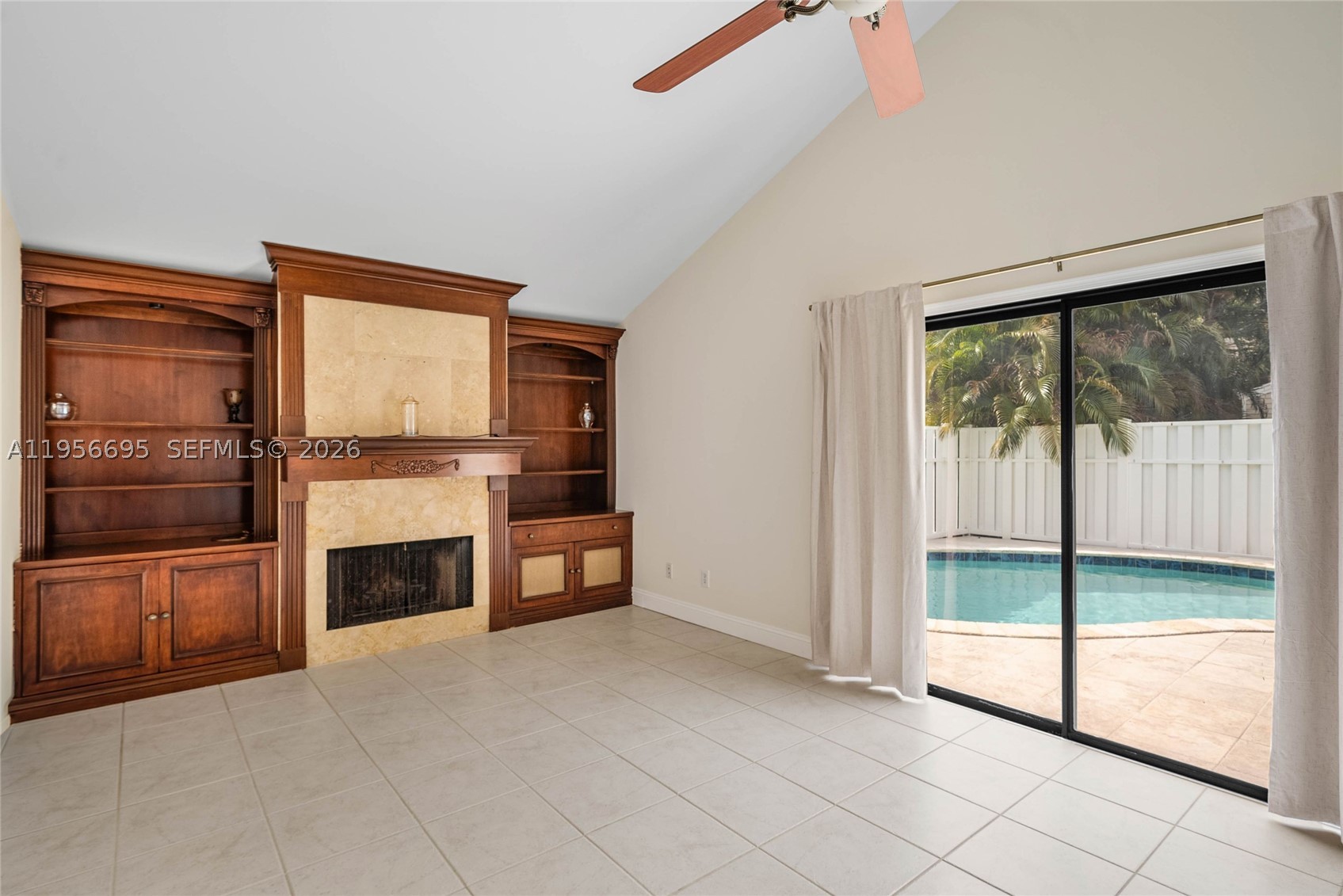SUMMER WINDS OF JUPITER - Residential