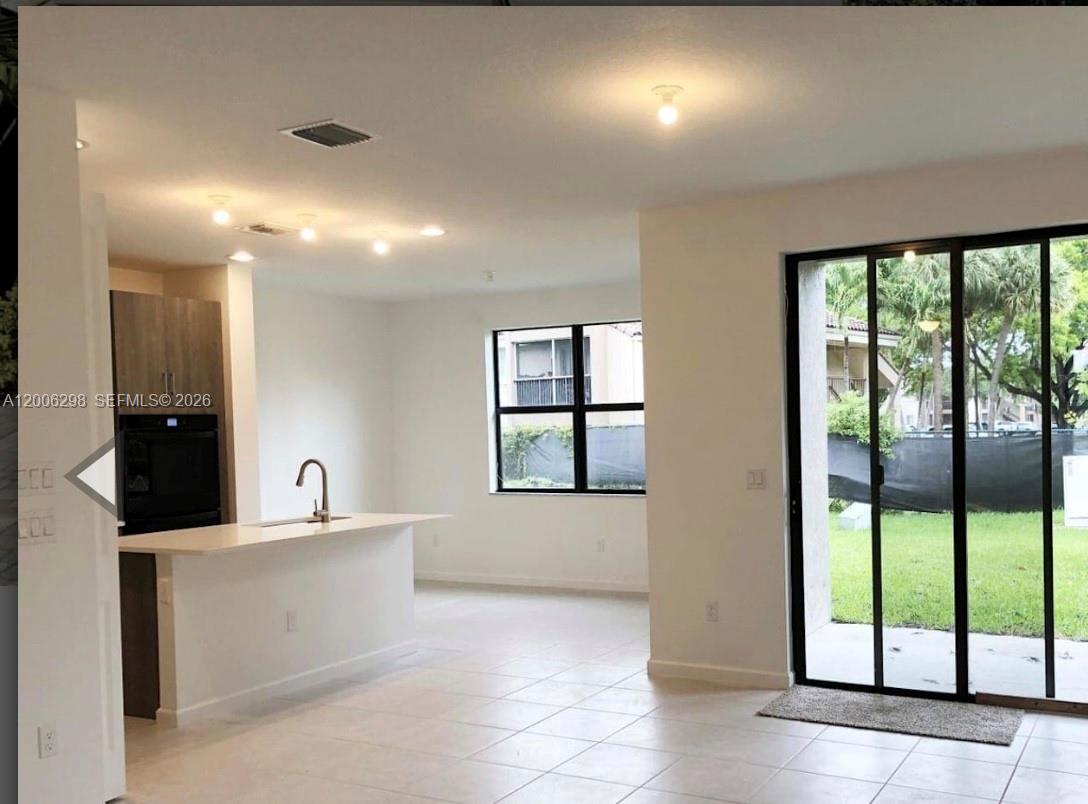 RESIDENCES AT PALM AIRE - Residential