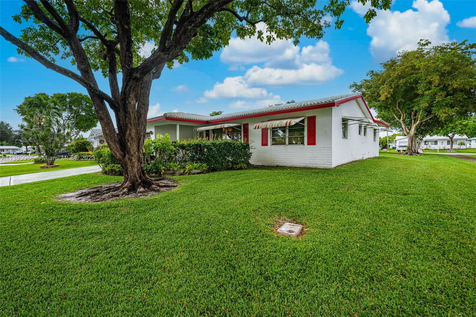 LAUDERDALE WEST SEC 4 - Residential