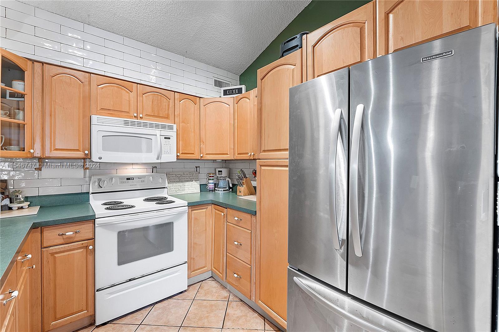 OAKLAND FOREST CLUB CONDO - Residential
