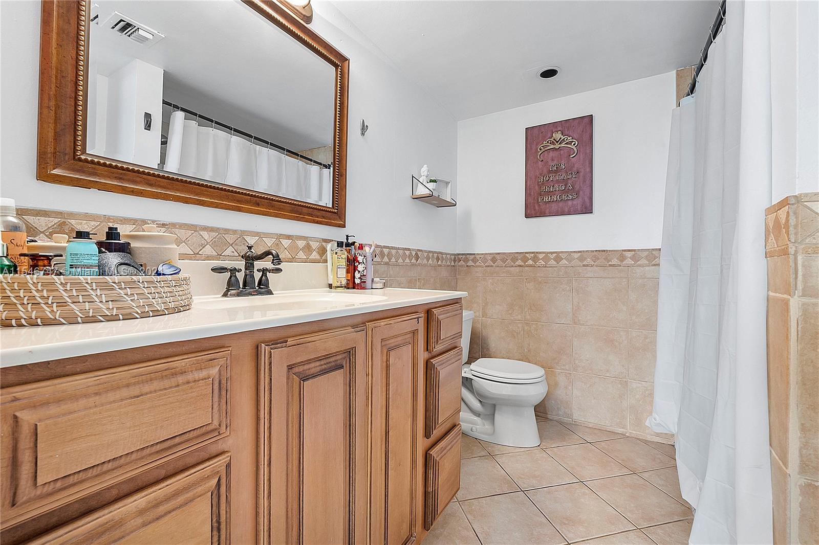 OAKLAND FOREST CLUB CONDO - Residential