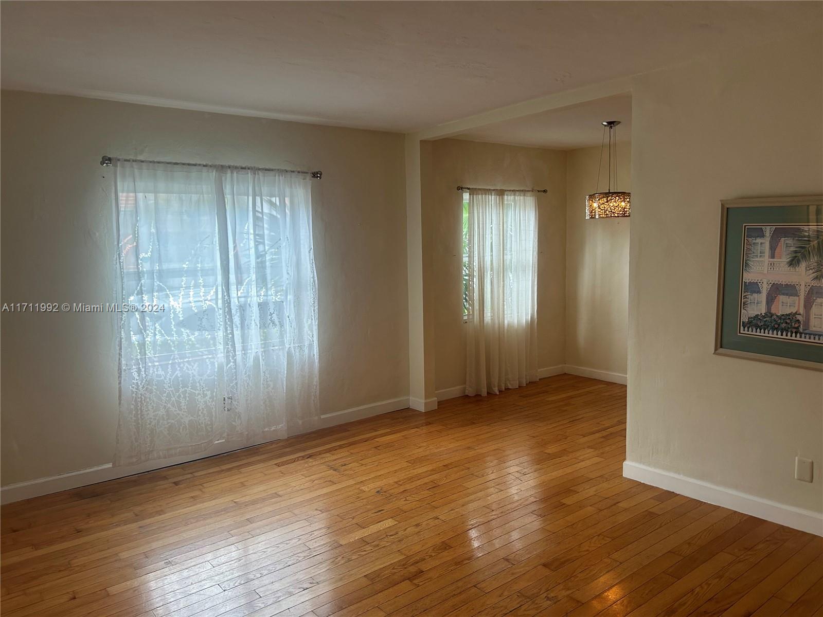 THE FRANCIS CONDO - Residential