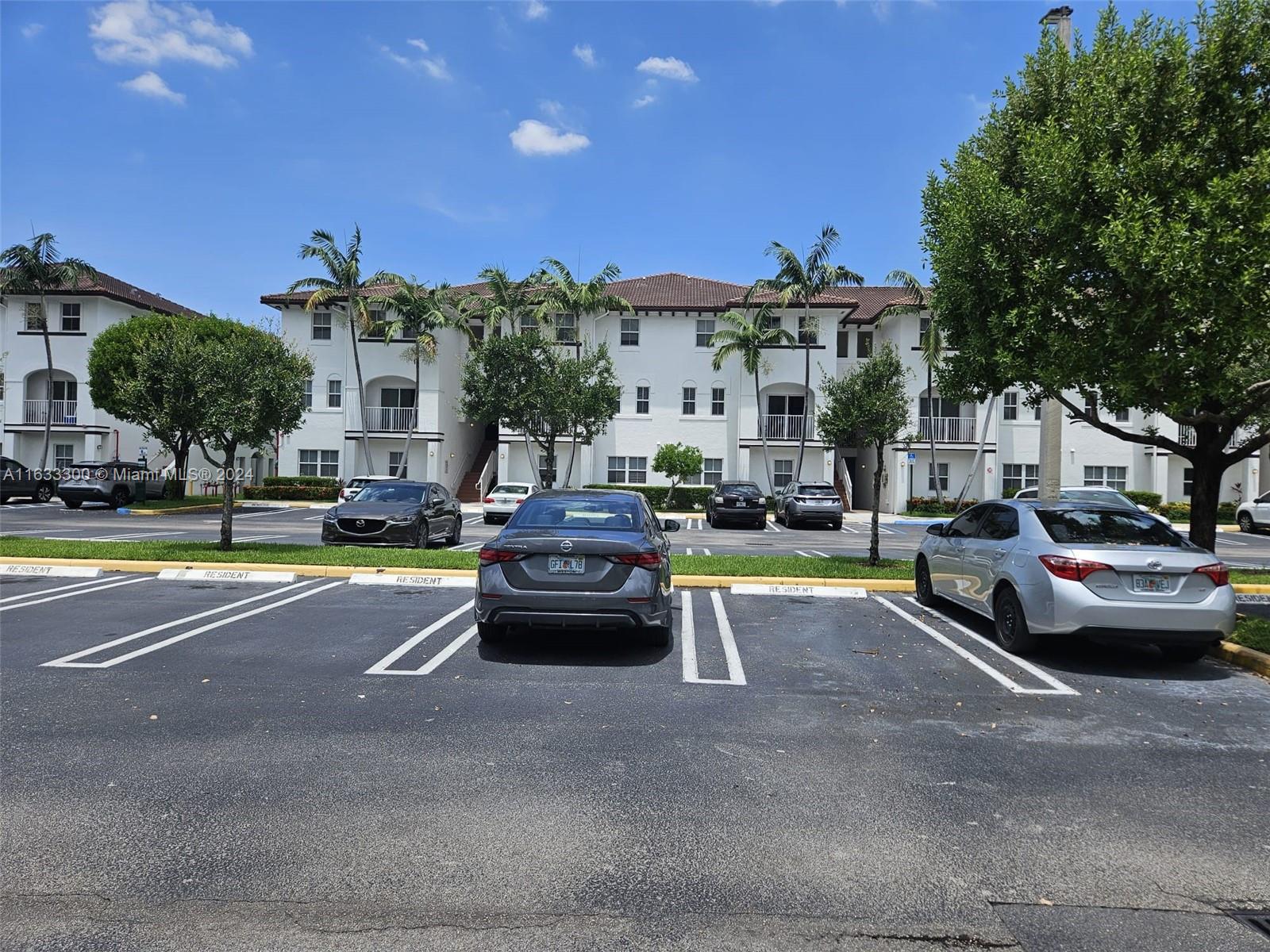 ST MAARTEN AT GRAND BAY C - Residential Lease