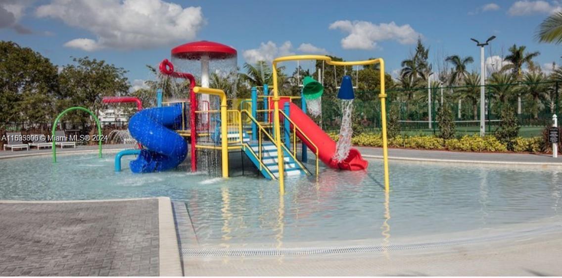 ST MAARTEN AT GRAND BAY C - Residential Lease