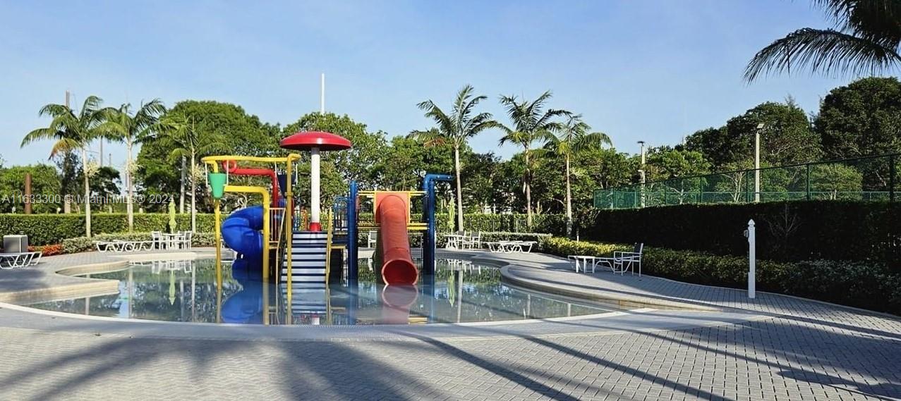 ST MAARTEN AT GRAND BAY C - Residential Lease