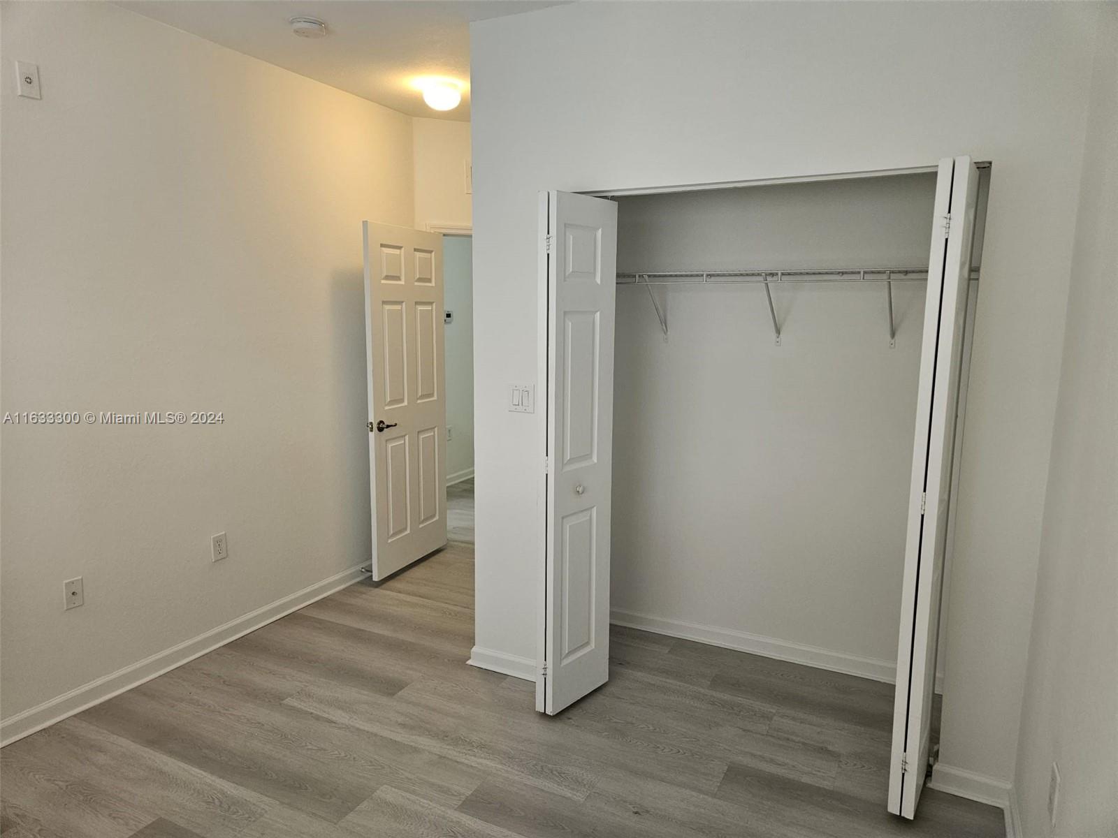 ST MAARTEN AT GRAND BAY C - Residential Lease