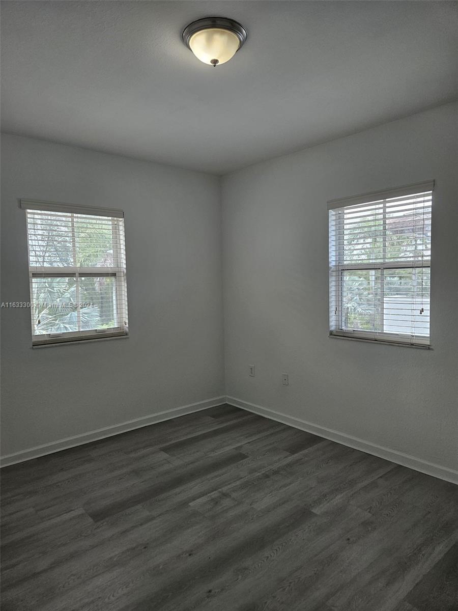 ST MAARTEN AT GRAND BAY C - Residential Lease