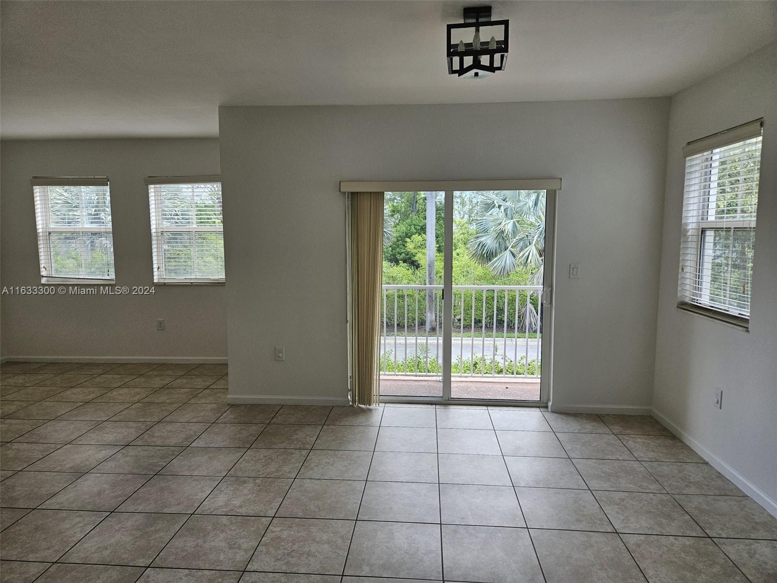 ST MAARTEN AT GRAND BAY C - Residential Lease