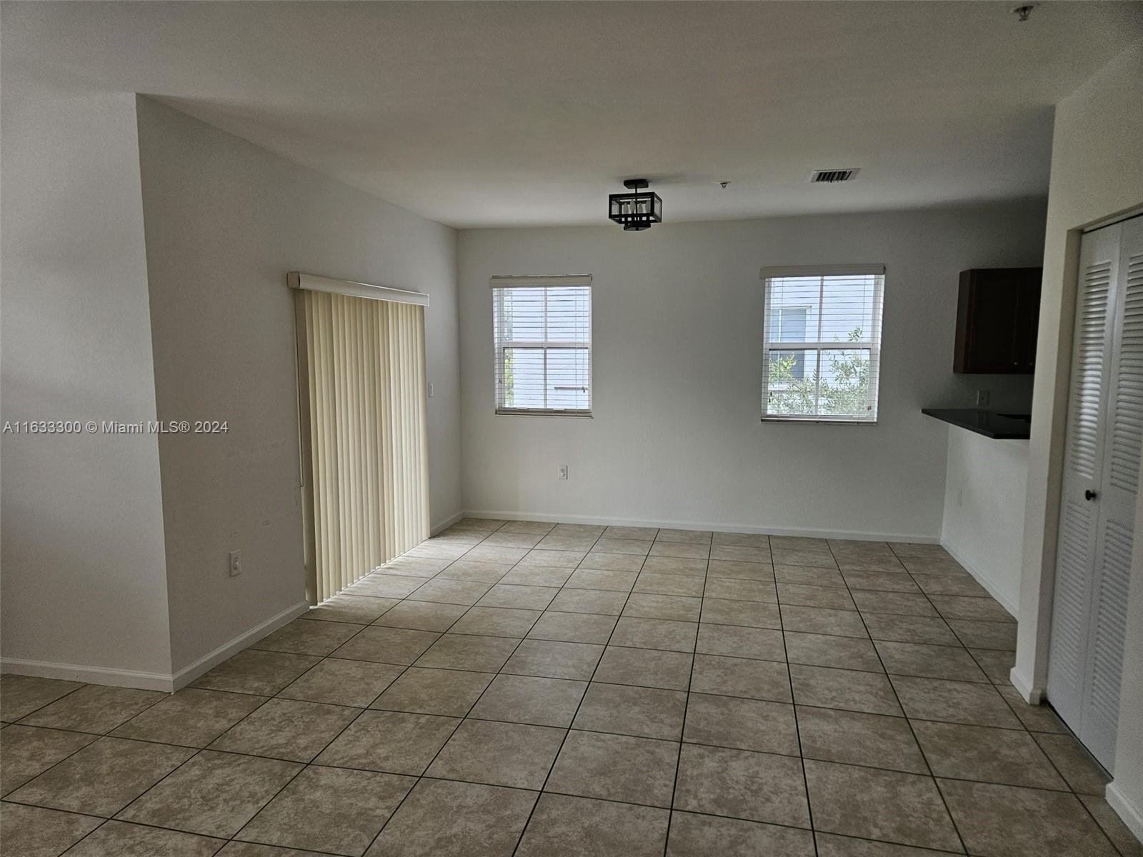 ST MAARTEN AT GRAND BAY C - Residential Lease