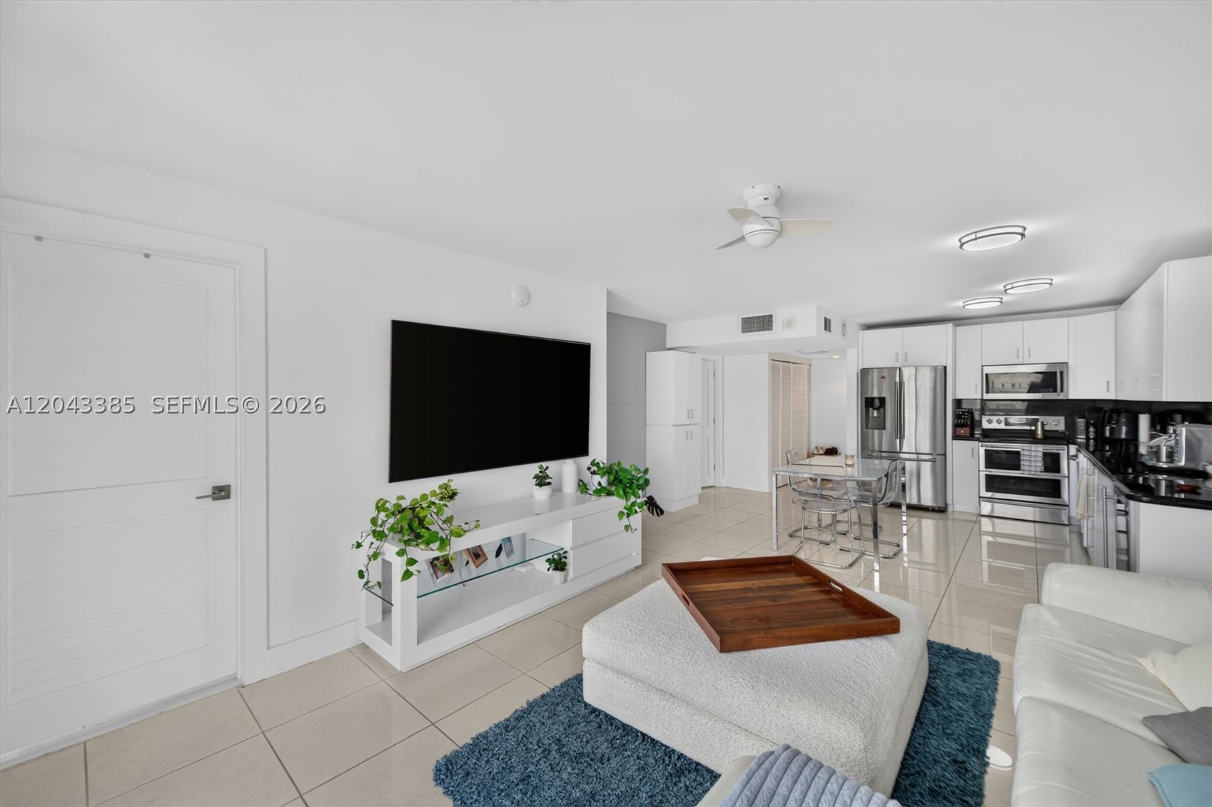 THE PRESIDENTIAL CONDO - Residential