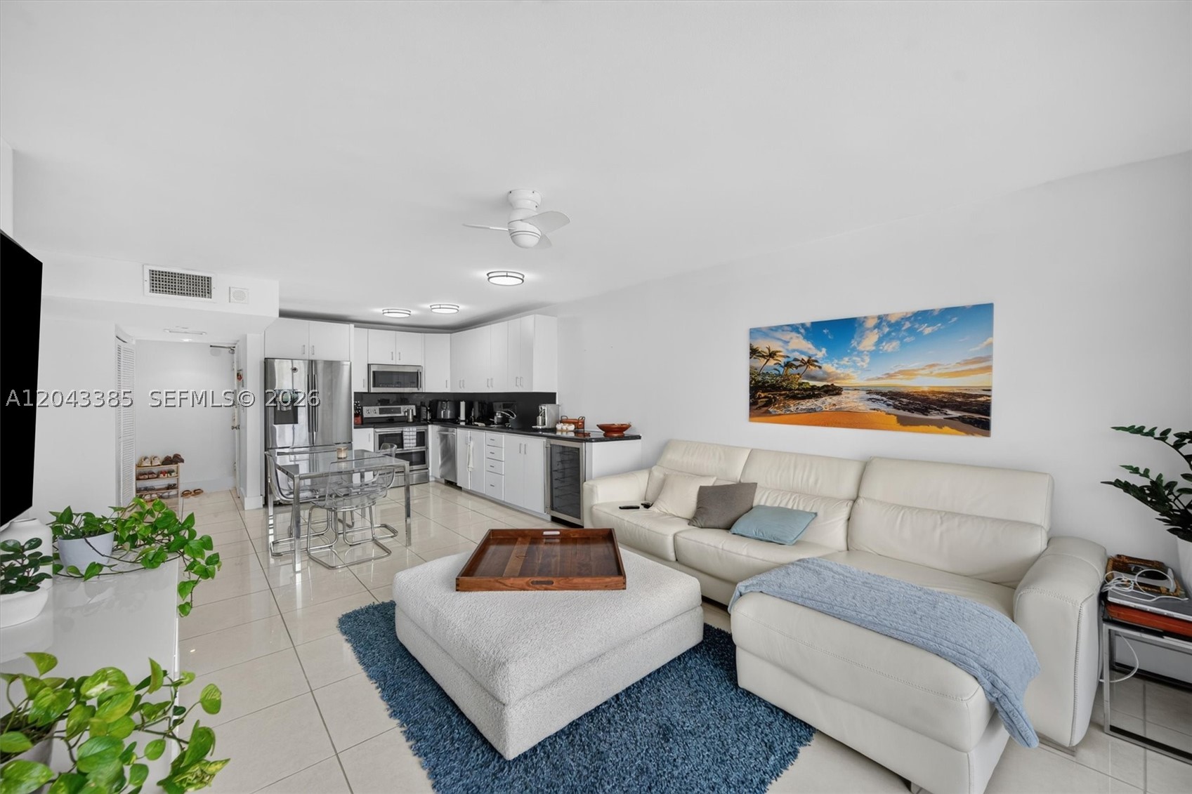 THE PRESIDENTIAL CONDO - Residential
